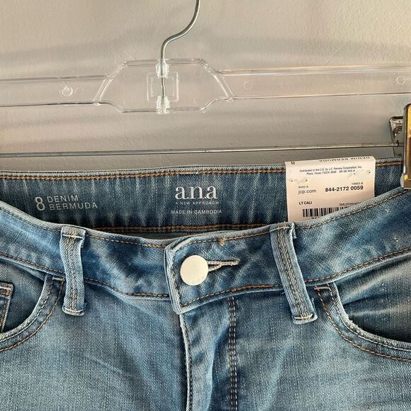 a.n.a. Midrise Denim Bermuda Shorts, 8. Light Wash Jorts up your summer game! - Picture 4 of 7